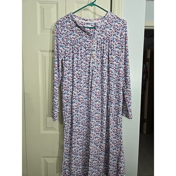 Aria Collection Soft Plush Long Floral Nightgown Sz M Warm Cudly - Picture 2 of 5